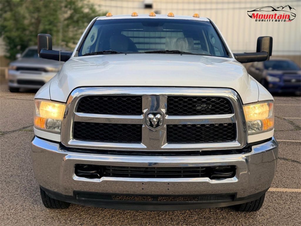2016 RAM Ram 3500 Chassis Cab Tradesman - Photo 2