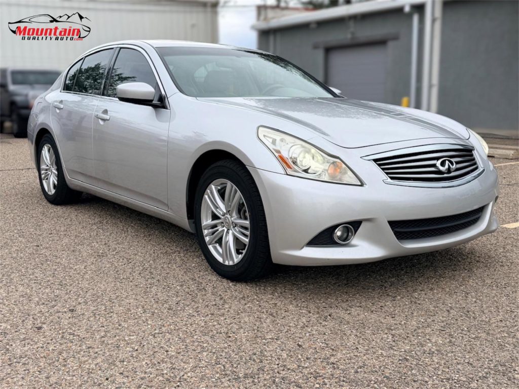2011 INFINITI G25 Journey